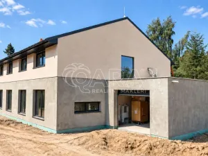 Prodej rodinného domu, Kamenice - Ládví, 159 m2