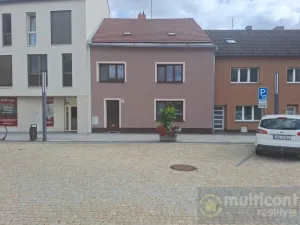 Prodej rodinného domu, Rousínov, Sušilovo náměstí, 175 m2