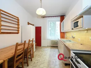 Pronájem bytu 1+1, Praha - Hradčany, Tychonova, 46 m2
