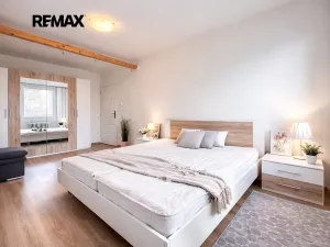 Pronájem bytu 4+kk, Praha - Vršovice, Kazašská, 107 m2