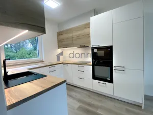 Pronájem rodinného domu, Praha, Žilovská, 176 m2