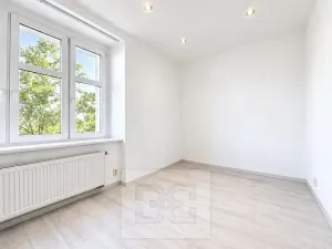 Pronájem bytu 3+1, Praha - Střešovice, Na Malovance, 52 m2
