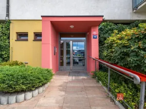 Pronájem bytu 3+kk, Praha - Dolní Měcholupy, Kryšpínova, 79 m2