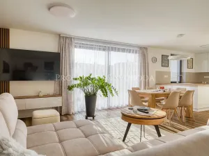 Prodej rodinného domu, Kamenice nad Lipou, Dobšova, 215 m2