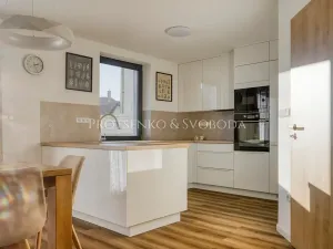Prodej rodinného domu, Kamenice nad Lipou, Dobšova, 215 m2