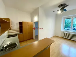 Pronájem bytu 2+kk, Pardubice - Zelené Předměstí, Havlíčkova, 83 m2