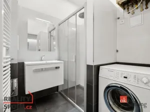 Prodej bytu 2+1, Praha - Bubeneč, V. P. Čkalova, 51 m2