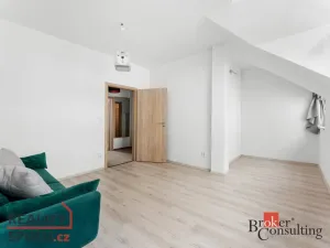 Prodej bytu 3+kk, Praha, Na Chmelnici 1968/12, 101 m2