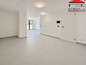 Pronájem obchodního prostoru, Brno, Na pískové cestě, 55 m2