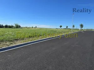 Prodej pozemku pro bydlení, Melč, 744 m2