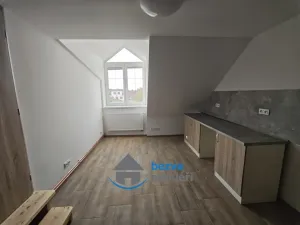 Pronájem bytu 3+1, Pardubice, K Višňovce, 88 m2