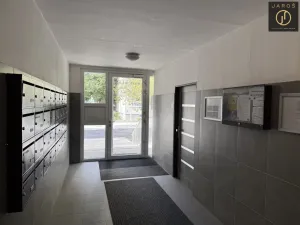 Prodej bytu 2+kk, Kladno, Hřebečská, 42 m2