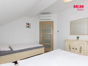 Prodej činžovního domu, Dříteč, 244 m2