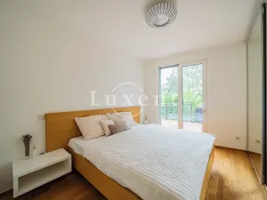 Prodej bytu 2+kk, Praha - Hlubočepy, Výhledová, 74 m2