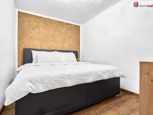 Prodej bytu 3+1, Karlovy Vary - Bohatice, Ostrovská, 76 m2