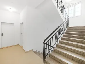 Prodej bytu 2+kk, Praha - Záběhlice, U zákrutu, 47 m2