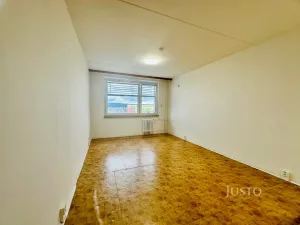 Pronájem bytu 1+kk, Praha - Modřany, Jordana Jovkova, 29 m2