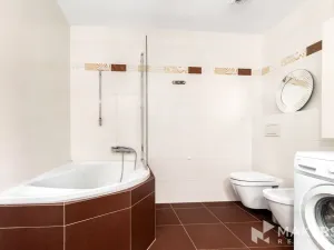 Pronájem bytu 3+kk, Praha - Smíchov, U Dívčích hradů, 100 m2