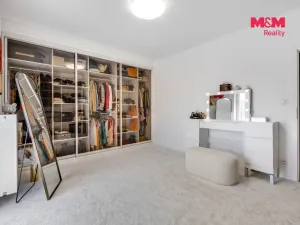 Prodej bytu 4+kk, Králův Dvůr - Levín, Na Lucberku, 141 m2