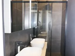 Pronájem bytu 1+kk, Karlovy Vary, Sadová, 50 m2