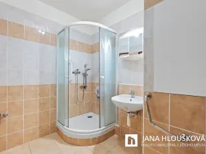 Prodej bytu 3+1, Praha - Chodov, Jažlovická, 73 m2
