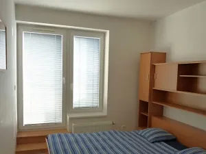 Pronájem bytu 2+kk, Praha - Jinonice, Za zámečkem, 60 m2