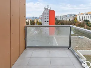 Pronájem bytu 1+kk, Praha, Choceradská, 41 m2