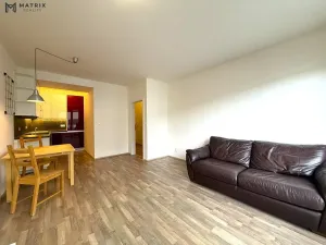 Pronájem bytu 2+kk, Praha - Radotín, Vindyšova, 59 m2