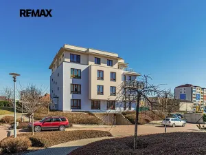 Pronájem bytu 2+kk, Slaný, Kybalova, 56 m2