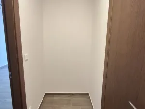 Pronájem bytu 2+kk, Teplice, Novoveská, 48 m2