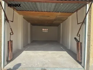 Prodej garáže, Lednice, Komenského, 24 m2