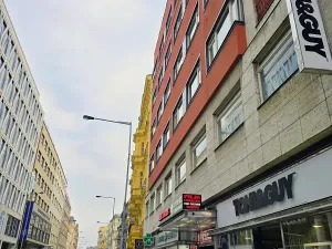 Pronájem kanceláře, Praha - Nové Město, Opletalova, 64 m2