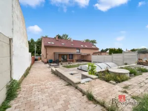 Prodej rodinného domu, Pozořice, U školy, 466 m2