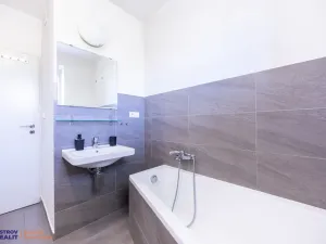 Prodej chaty, Staré Město - Stříbrnice, 450 m2
