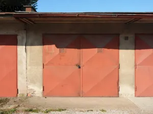 Pronájem garáže, Hradec Králové, 17 m2