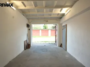 Pronájem garáže, Hradec Králové, 17 m2