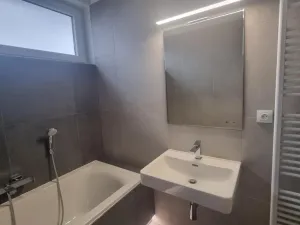 Pronájem bytu 2+kk, Pardubice - Zelené Předměstí, Pod Vinicí, 64 m2