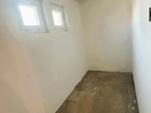 Prodej bytu 3+1, Odolena Voda - Dolínek, Náměstí Vítězslava Hálka, 77 m2
