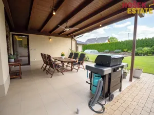 Prodej rodinného domu, Holubice, 240 m2