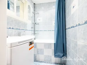 Pronájem bytu 2+kk, Praha, Lessnerova, 43 m2