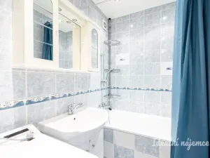 Pronájem bytu 2+kk, Praha - Petrovice, Lessnerova, 43 m2
