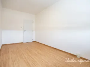 Pronájem bytu 2+kk, Praha - Petrovice, Lessnerova, 43 m2