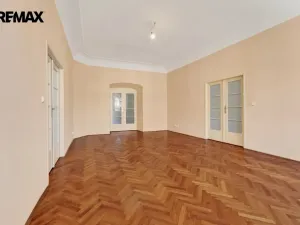 Pronájem kanceláře, Praha - Staré Město, Staroměstské náměstí, 130 m2