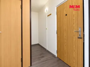 Pronájem bytu 1+1, Hradec Králové - Třebeš, třída Edvarda Beneše, 42 m2
