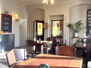 Pronájem restaurace, Praha, Nad Kolčavkou, 402 m2