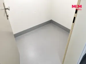 Prodej bytu 1+kk, Praha - Horní Měcholupy, Modenská, 36 m2