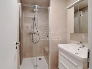 Pronájem bytu 2+kk, Praha - Holešovice, Komunardů, 49 m2