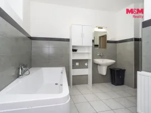 Pronájem bytu 2+kk, Holice, Palackého, 53 m2