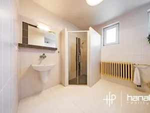 Prodej rodinného domu, Hradčany-Kobeřice, 243 m2