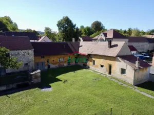Prodej rodinného domu, Křesín - Levousy, 241 m2
